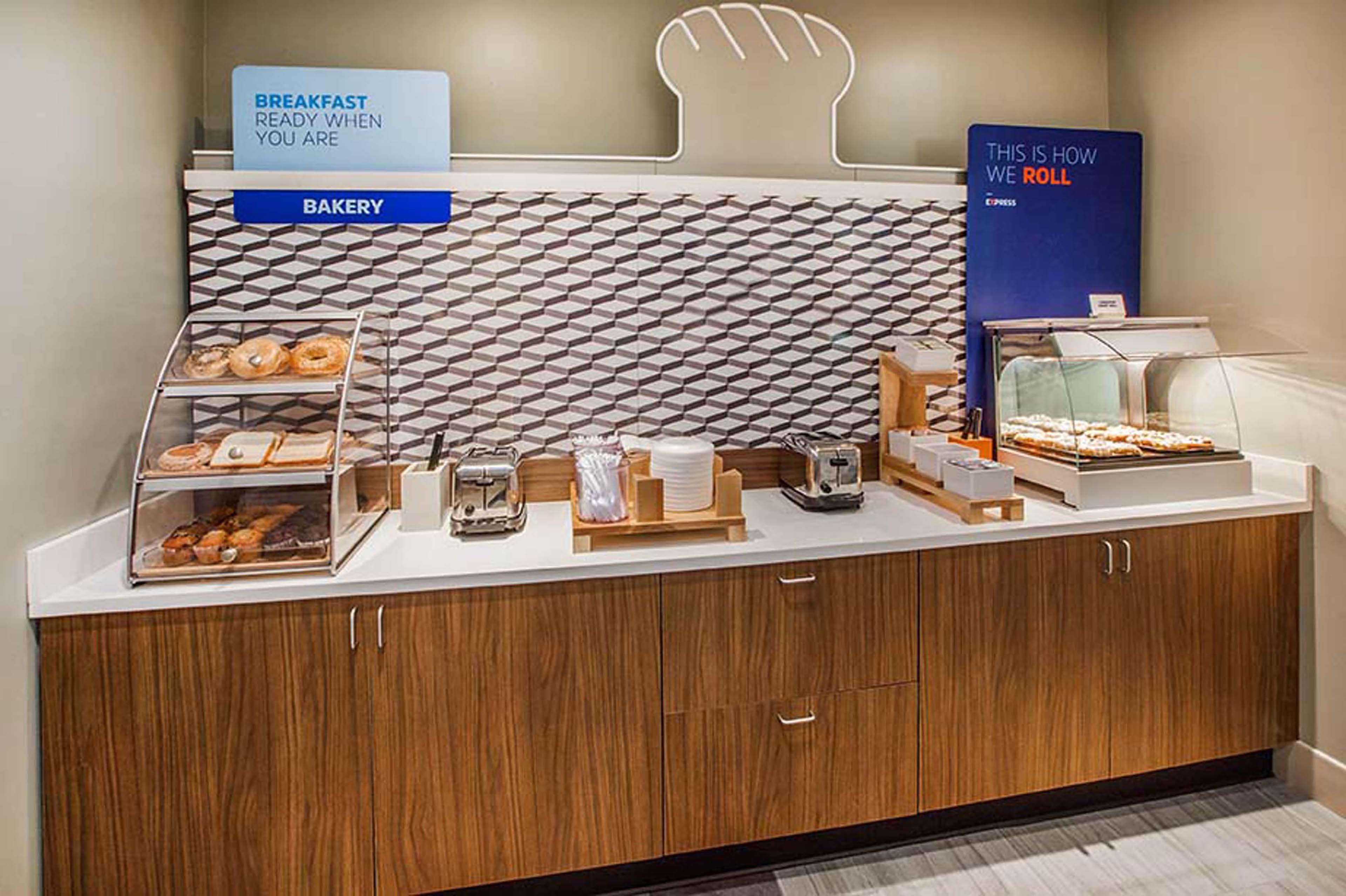 Holiday Inn Express Niles By Ihg Extérieur photo