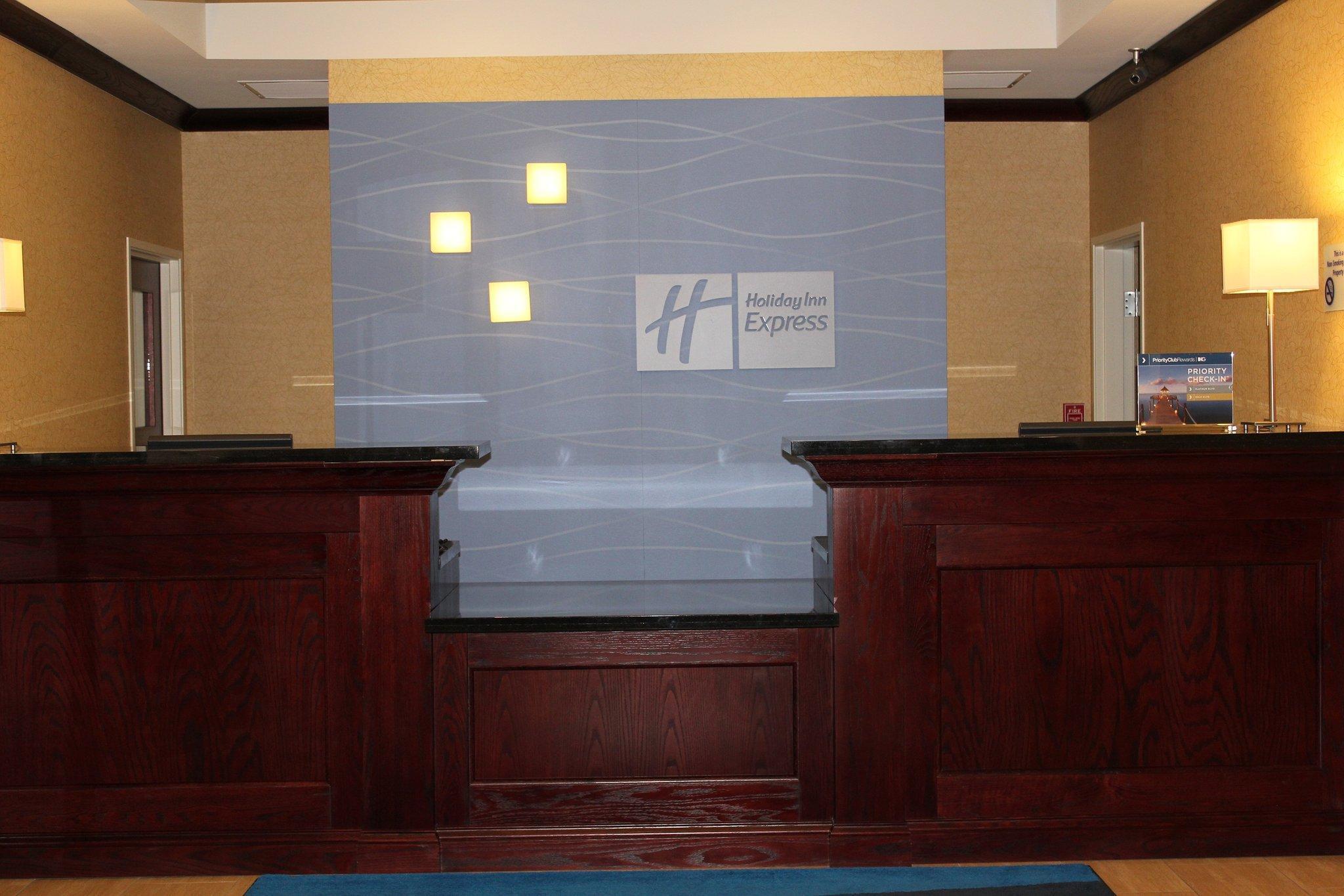 Holiday Inn Express Niles By Ihg Extérieur photo